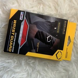 Evo Sheild Wrist Gaurd NWB Red Size Med